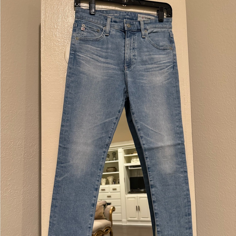 AG Farrah Skinny jeans